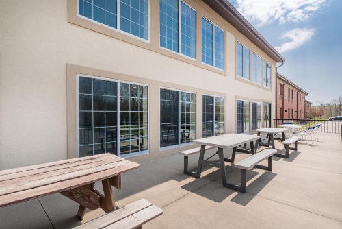 AmericInn by Wyndham Johnston Des Moines image 16