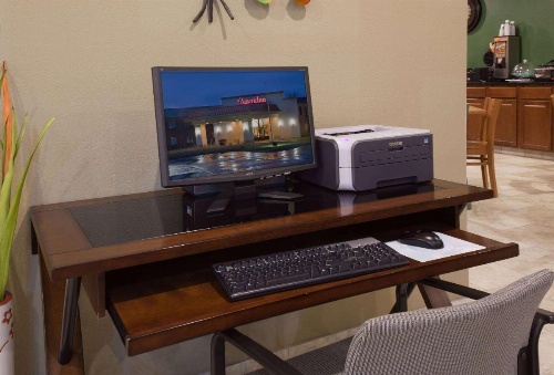 AmericInn by Wyndham Johnston Des Moines image 28