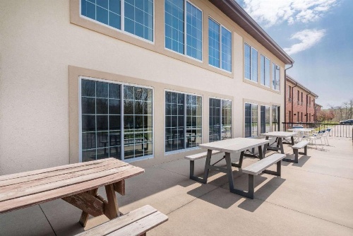 AmericInn by Wyndham Johnston Des Moines image 32